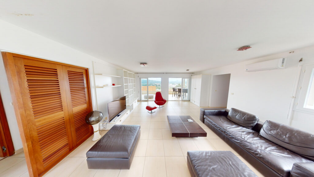 LE LAMENTIN Acajou Appartement F4 vue dégagée – Location eub – 4 pièces – 3 chambres – 100 m²