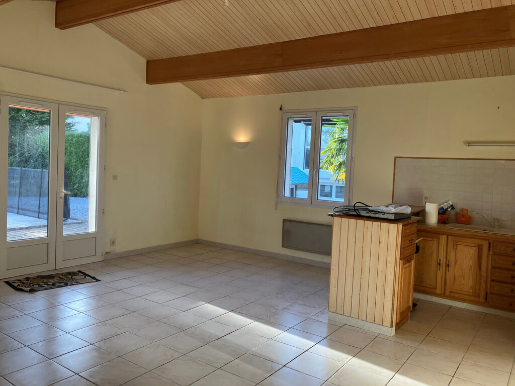 Maison rénovée avec piscine – 4 pièces – 3 chambres – 4  – 120 m²