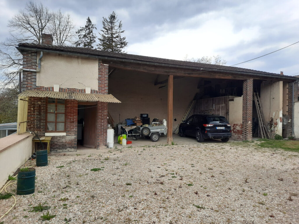 Entre Joigny et Migennes – 7 pièces – 4 chambres – NR  – 127.8 m²