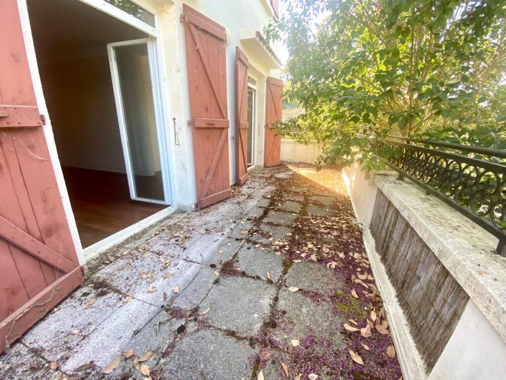 Maison 6 chambres dans quartier calme  – 7 pièces – 6 chambres – 2  – 225 m²