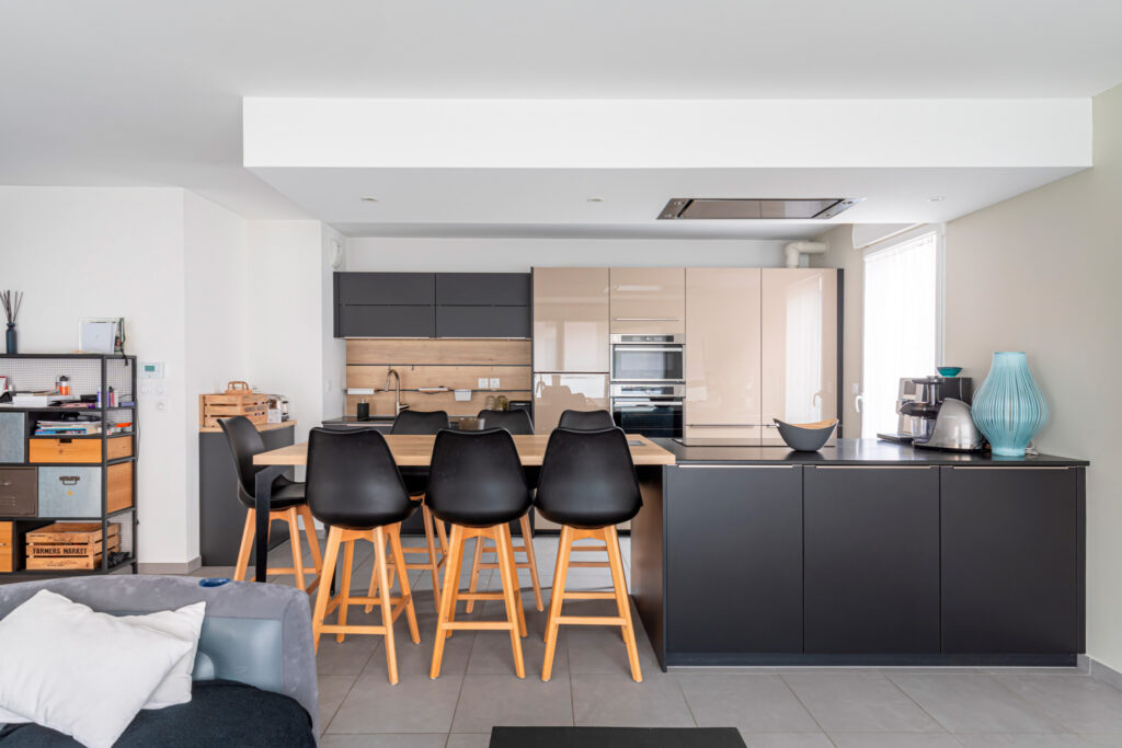 4 PIÈCES 90,06m2 – APPARTEMENT T4 SECTEUR MONTCHAT – 4 pièces – 3 chambres – 4  – 90.06 m²