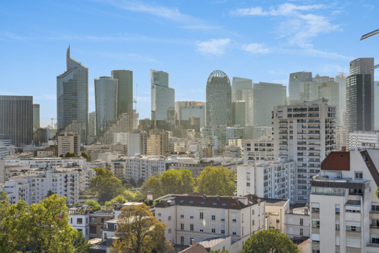 Courbevoie (92) – Quai de Seine – Appartement familial – 3 pièces – 2 chambres – 68 m²