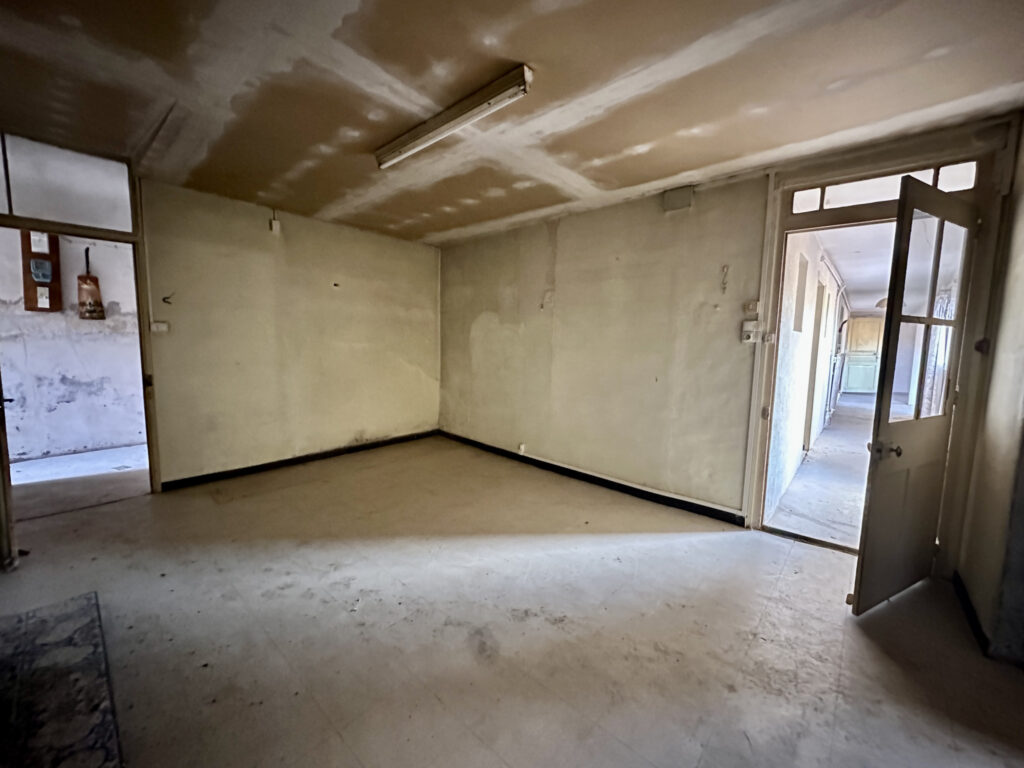 Maison de village à rénover – 7 pièces – 4 chambres – 6  – 160.6 m²