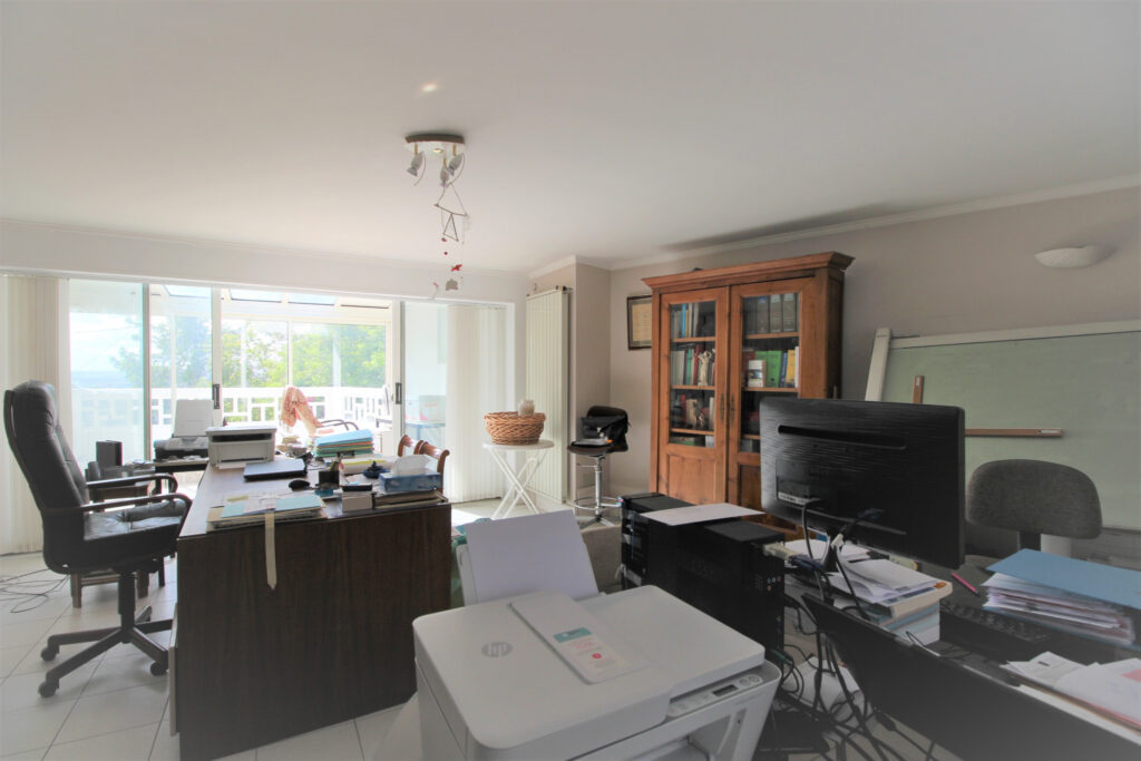 Belle maison spacieuse avec potentiel à exploiter – 6 pièces – 5 chambres – 6  – 200 m²