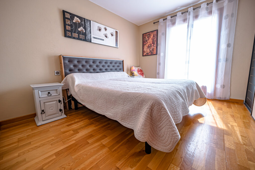 Propriété 4 pièces de 180 m2 habitables – 7 pièces – 3 chambres – 6  – 180 m²