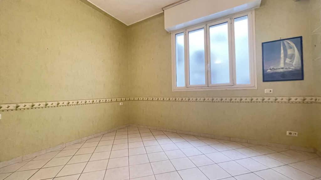 Promenade des Anglais – 4 Pièces en rez-de-jardin – 4 pièces – 3 chambres – 4  – 116.26 m²