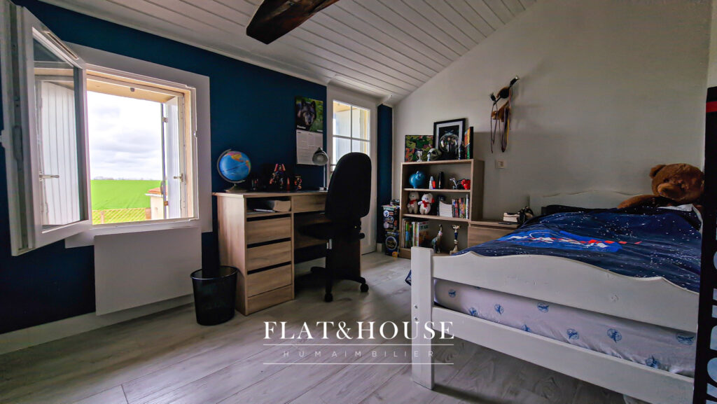 LUMINEUSE LONGÈRE PIERRE AVEC VUE 140M2 | PLAFOND CATHÉDRALE – 6 pièces – 4 chambres – 6  – 140 m²