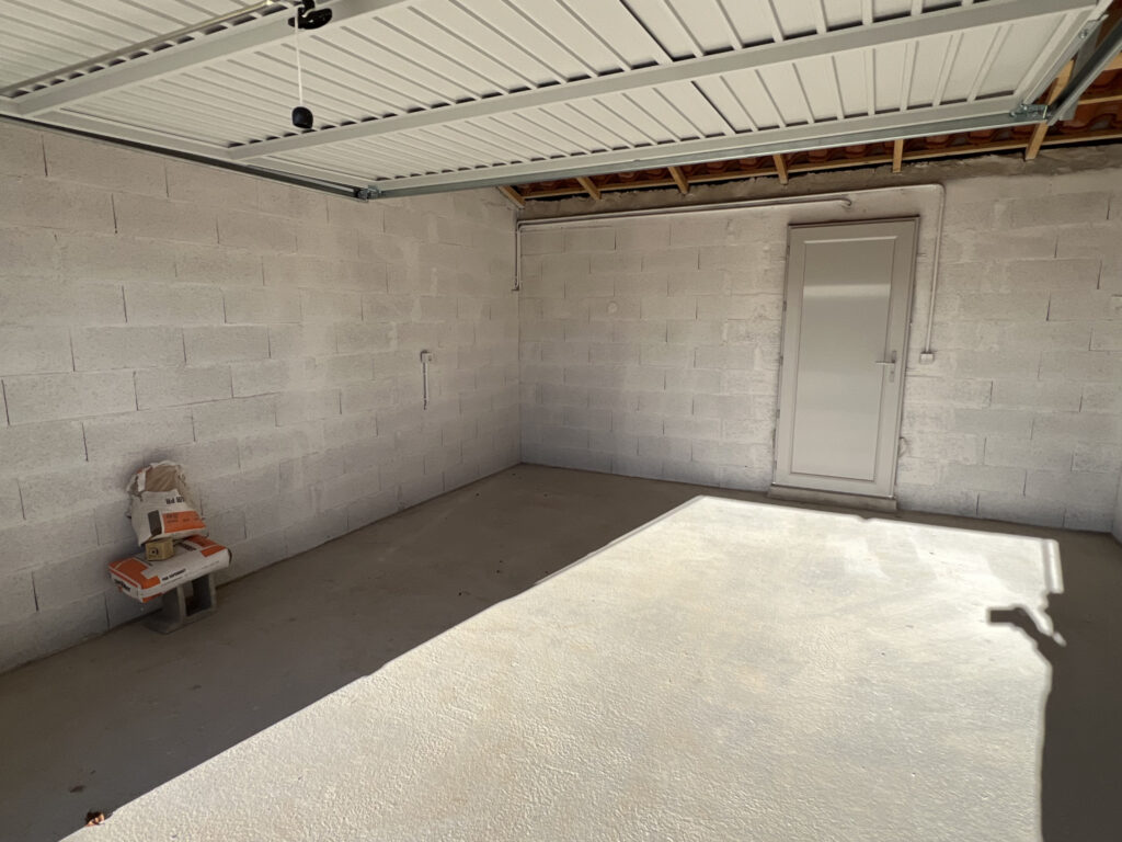 La Bastidonne : Location maison T4 avec jardin et belle vue  – 4 pièces – 3 chambres – 86.68 m²