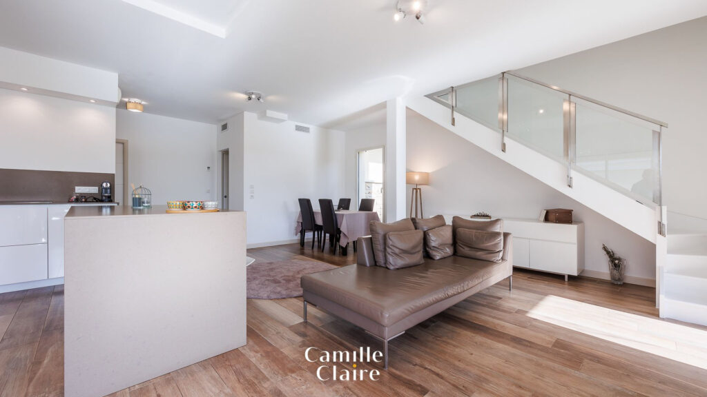 Villa contemporaine 3 chambres, terrain, piscine, environnem – 4 pièces – 3 chambres – NR  – 120 m²