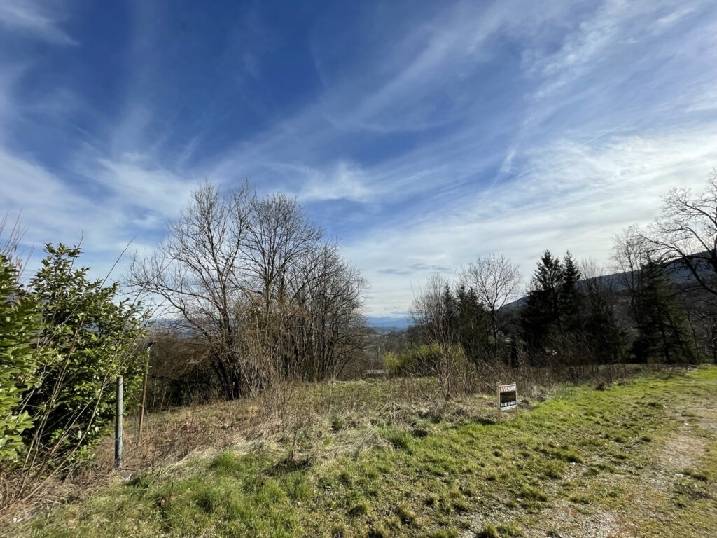 Terrain à batir 1041m2 – NR pièces – NR chambres – 6  – 1041 m²