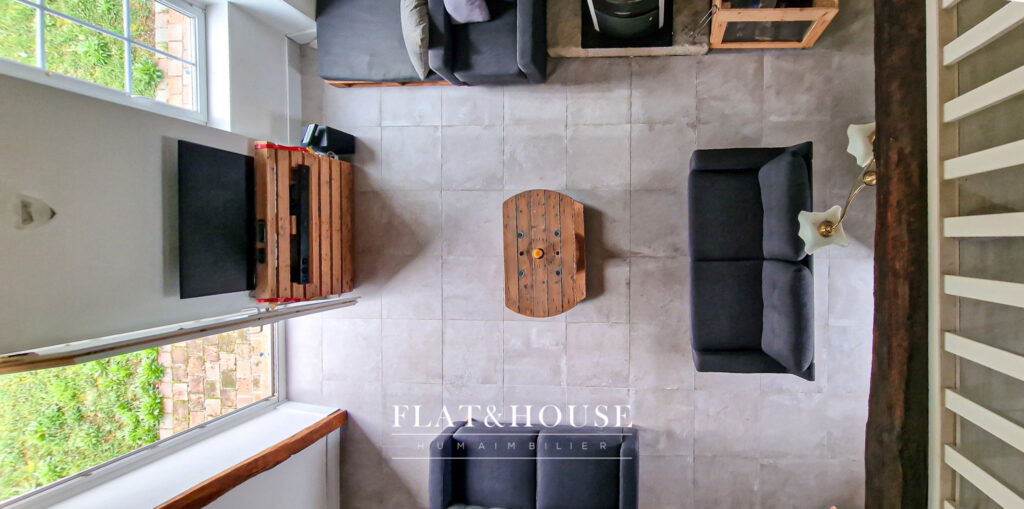 LUMINEUSE LONGÈRE PIERRE AVEC VUE 140M2 | PLAFOND CATHÉDRALE – 6 pièces – 4 chambres – 6  – 140 m²