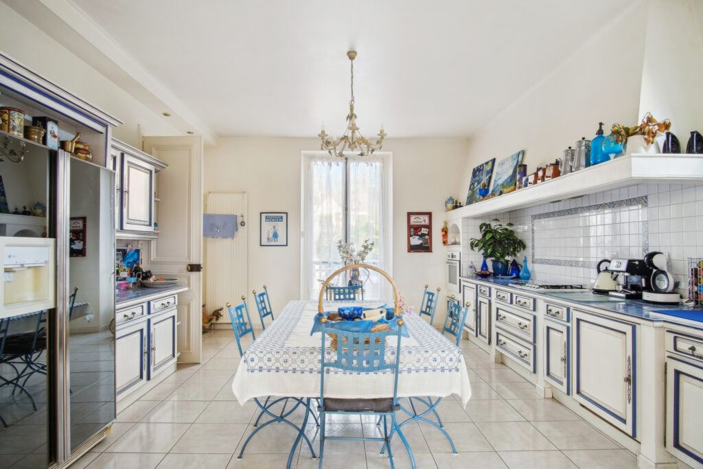 Dampmart (77) – Villas des Lions – Maison de Maître avec vue – 11 pièces – 5 chambres – NR  – 340 m²