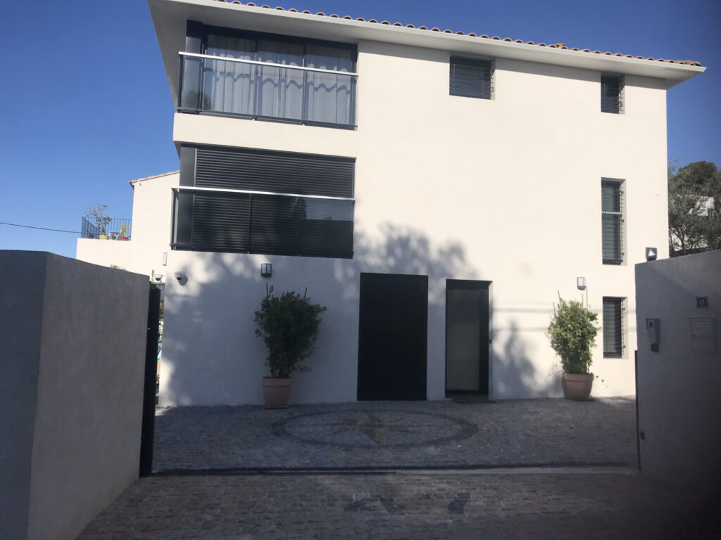 Maison Bandol 8 pièce(s) 210 m2 – 8 pièces – 5 chambres – 6  – 210 m²