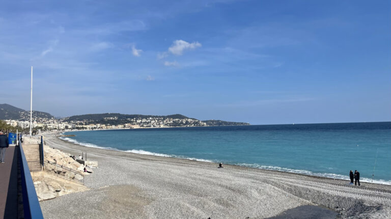 Promenade des Anglais – 4 Pièces en rez-de-jardin – 4 pièces – 3 chambres – 116.26 m²