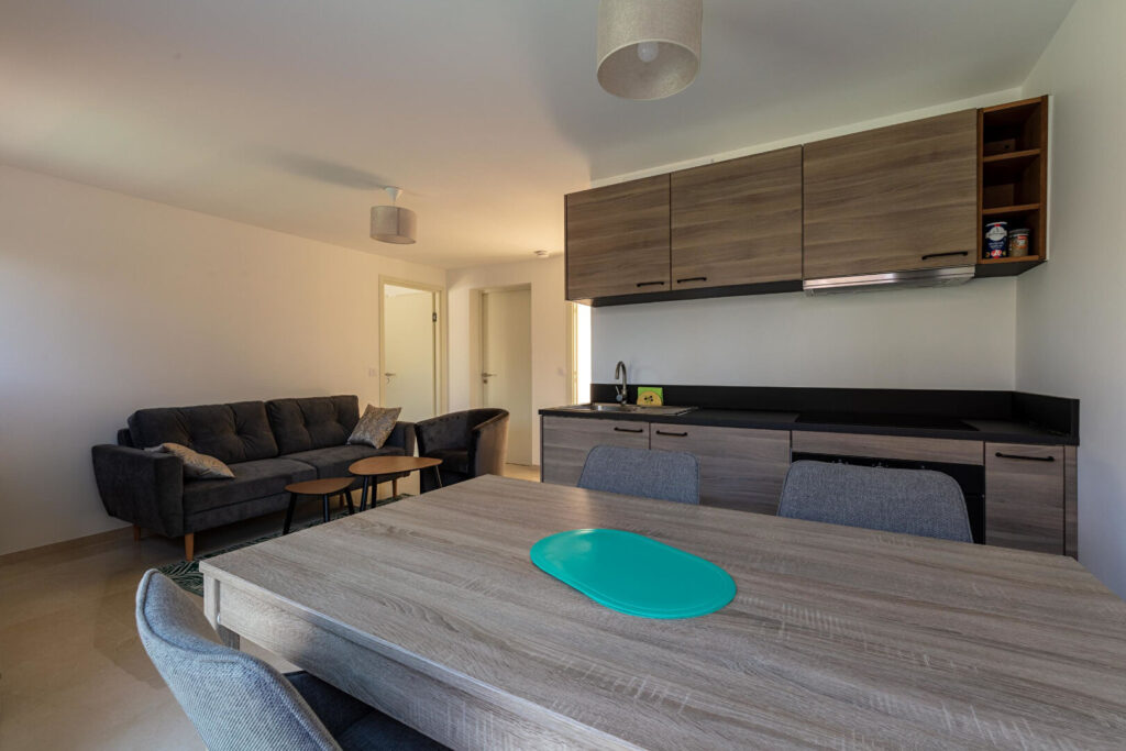 Maison Bandol 8 pièce(s) 210 m2 – 8 pièces – 5 chambres – 6  – 210 m²