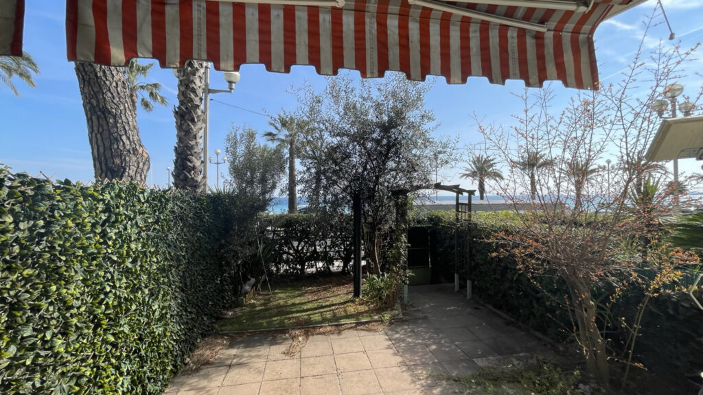 Promenade des Anglais – 4 Pièces en rez-de-jardin – 4 pièces – 3 chambres – 4  – 116.26 m²