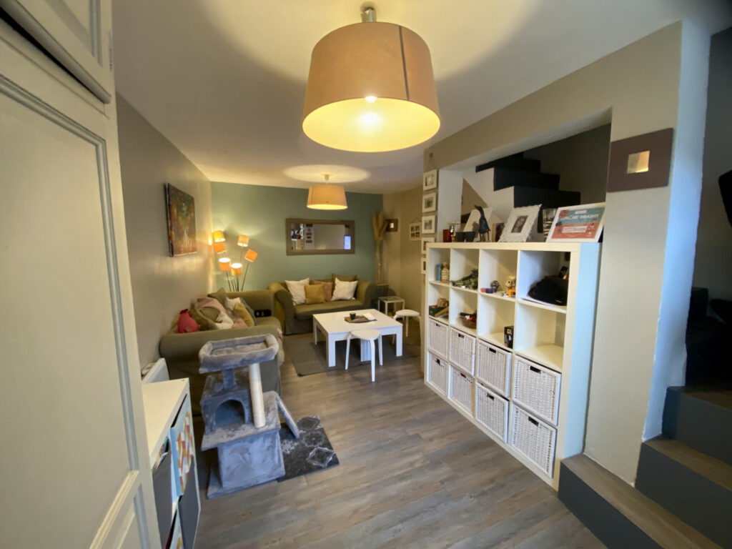 Maison de Village  – 3 pièces – 2 chambres – 6  – 78 m²