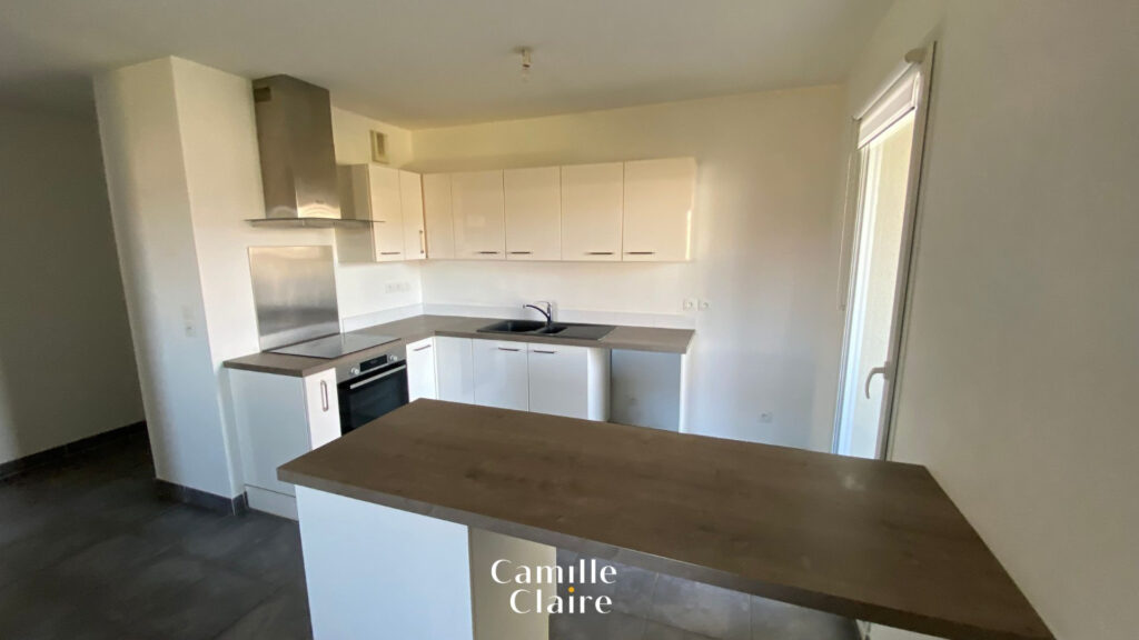 Vente Appartement 3 pièces avec grande terrasse et box dans  – 3 pièces – 2 chambres – NR  – 58 m²