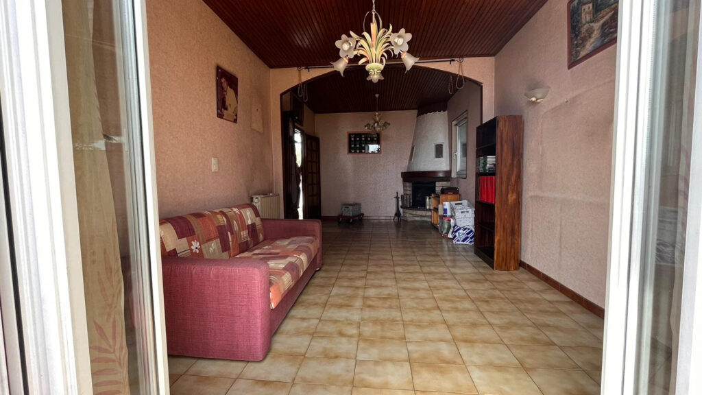 EXCELLENT POTENTIEL POUR CE HAUT DE VILLA DE 52 M2 avec BALC – 2 pièces – 1 chambre – 10  – 52 m²