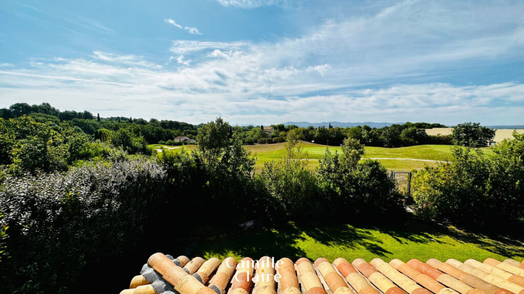 Villa contemporaine 3 chambres, terrain, piscine, environnem – 4 pièces – 3 chambres – NR  – 120 m²