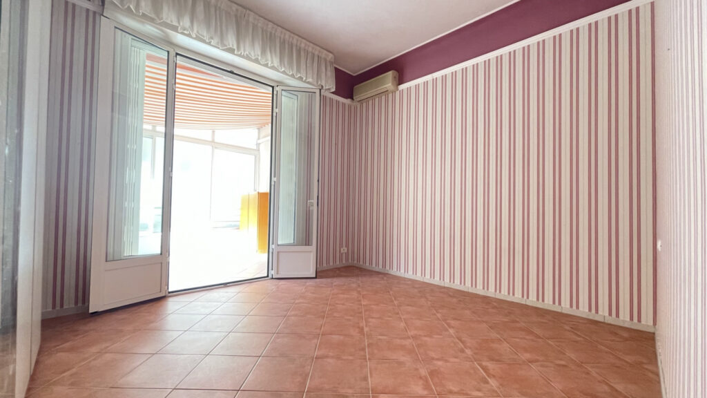 Promenade des Anglais – 4 Pièces en rez-de-jardin – 4 pièces – 3 chambres – 4  – 116.26 m²