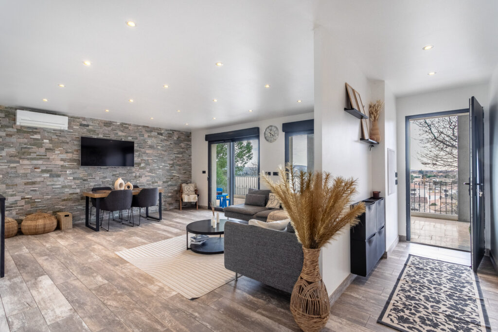 Maison 130m2 sur parcelle de 1000m2, 4 chambres avec piscine – 5 pièces – 4 chambres – 6  – 132 m²