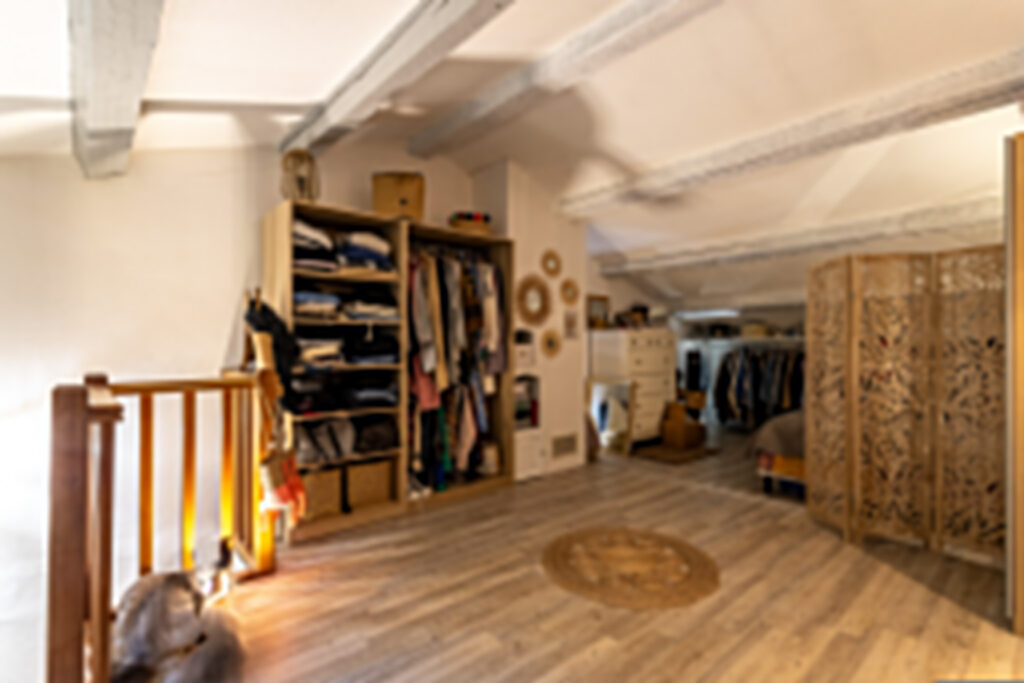 À vendre à Solliès-Toucas (83) : maison avec terrasse de 5 p – 5 pièces – 3 chambres – 6  – 130 m²