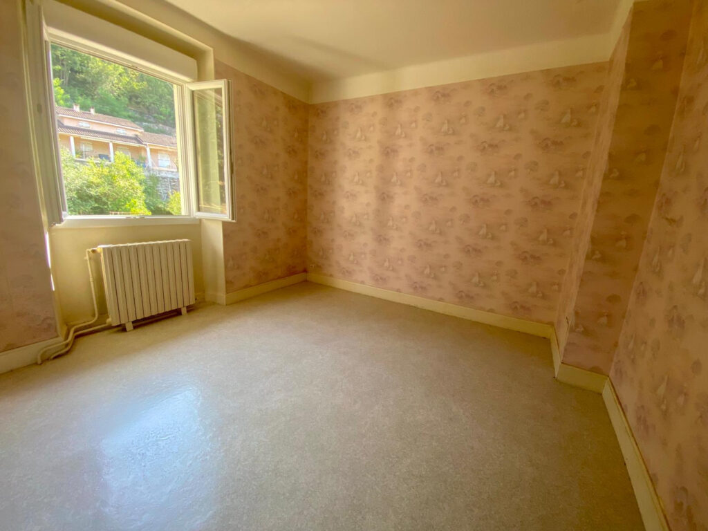 Maison 6 chambres dans quartier calme  – 7 pièces – 6 chambres – 2  – 225 m²