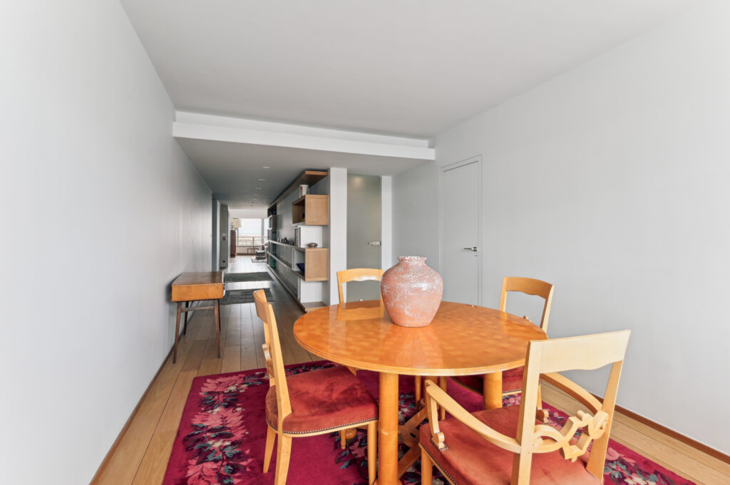 Paris 15ème – Beaugrenelle – Appartement Rare avec Terrasse  – 4 pièces – 3 chambres – NR  – 200 m²