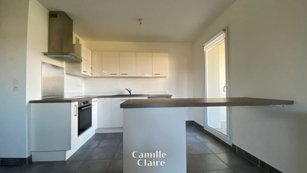 Vente Appartement 3 pièces avec grande terrasse et box dans  – 3 pièces – 2 chambres – NR  – 58 m²