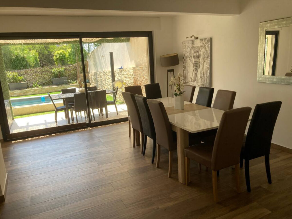 Maison Centre ville Cannes 140 m2 – 5 pièces – 4 chambres – NR  – 140 m²