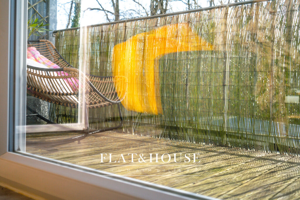 Lumineux dernier étage COUP DE COEUR  T3  66 m2 + Parking +  – 3 pièces – 2 chambres – 6  – 66 m²