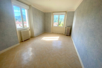 Maison 6 chambres dans quartier calme  – 7 pièces – 6 chambres – 225 m²