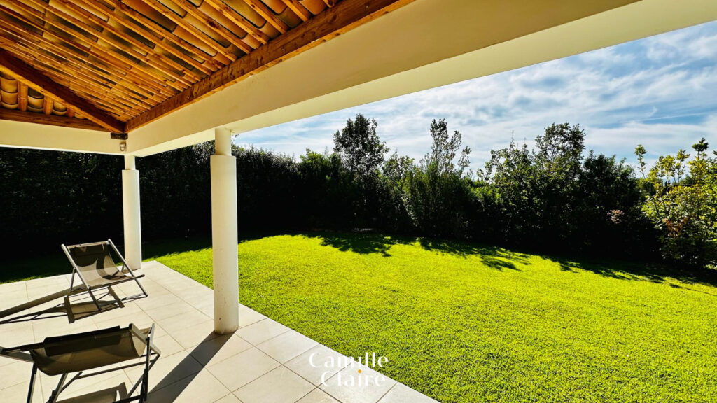 Villa contemporaine 3 chambres, terrain, piscine, environnem – 4 pièces – 3 chambres – NR  – 120 m²