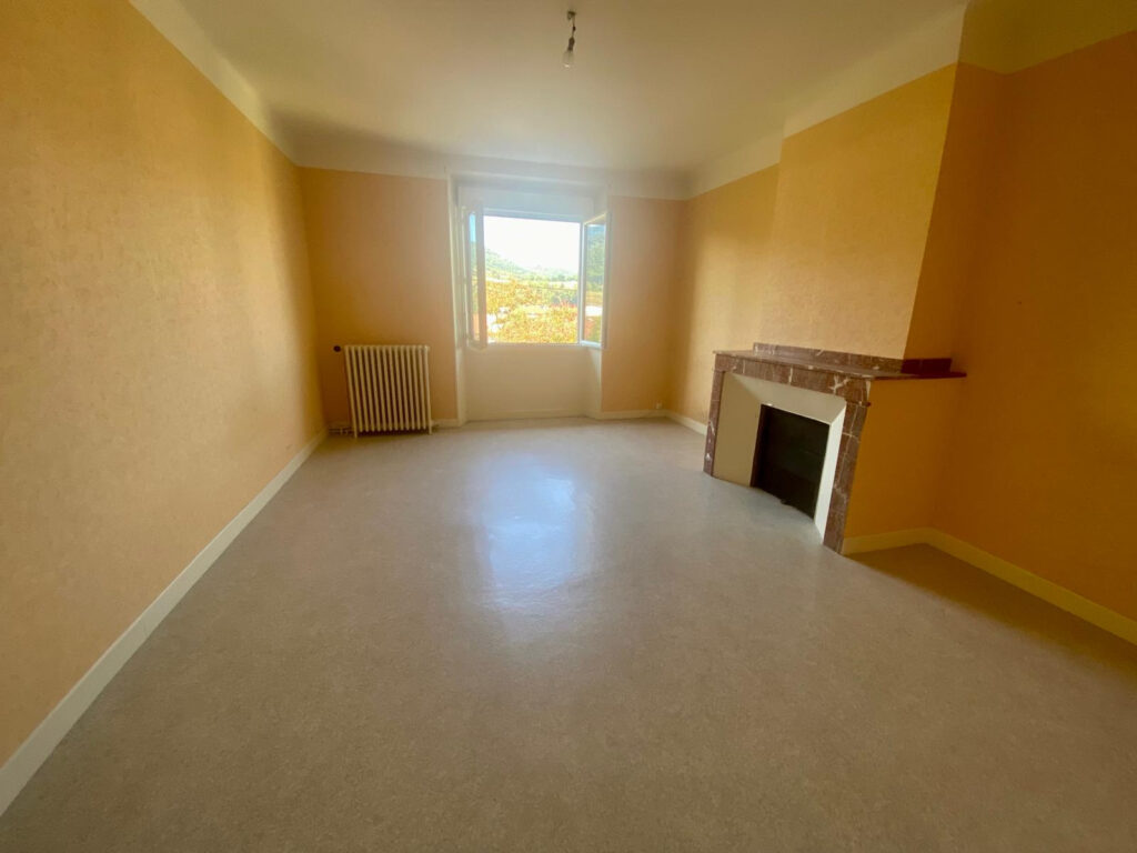 Maison 6 chambres dans quartier calme  – 7 pièces – 6 chambres – 2  – 225 m²