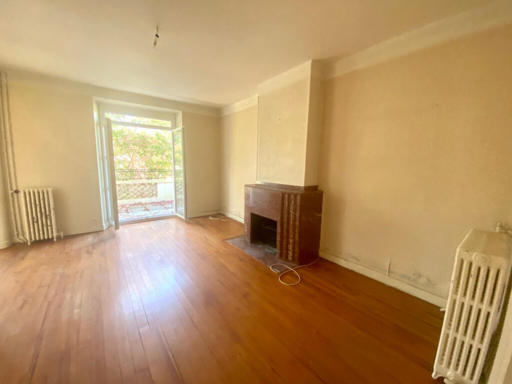 Maison 6 chambres dans quartier calme  – 7 pièces – 6 chambres – 2  – 225 m²