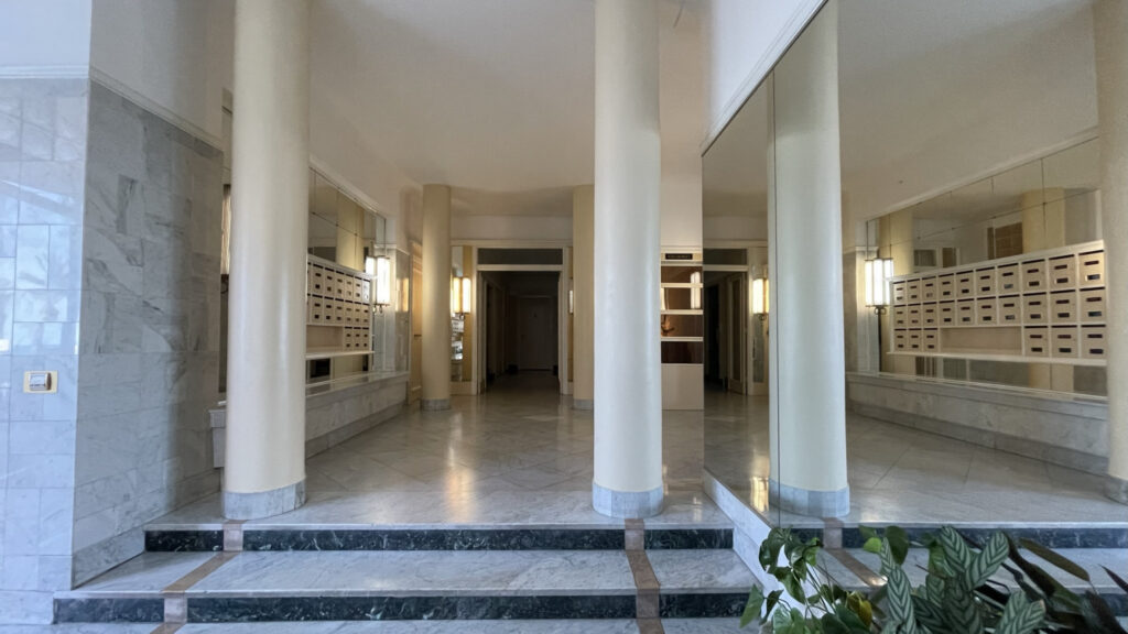 Promenade des Anglais – 4 Pièces en rez-de-jardin – 4 pièces – 3 chambres – 4  – 116.26 m²