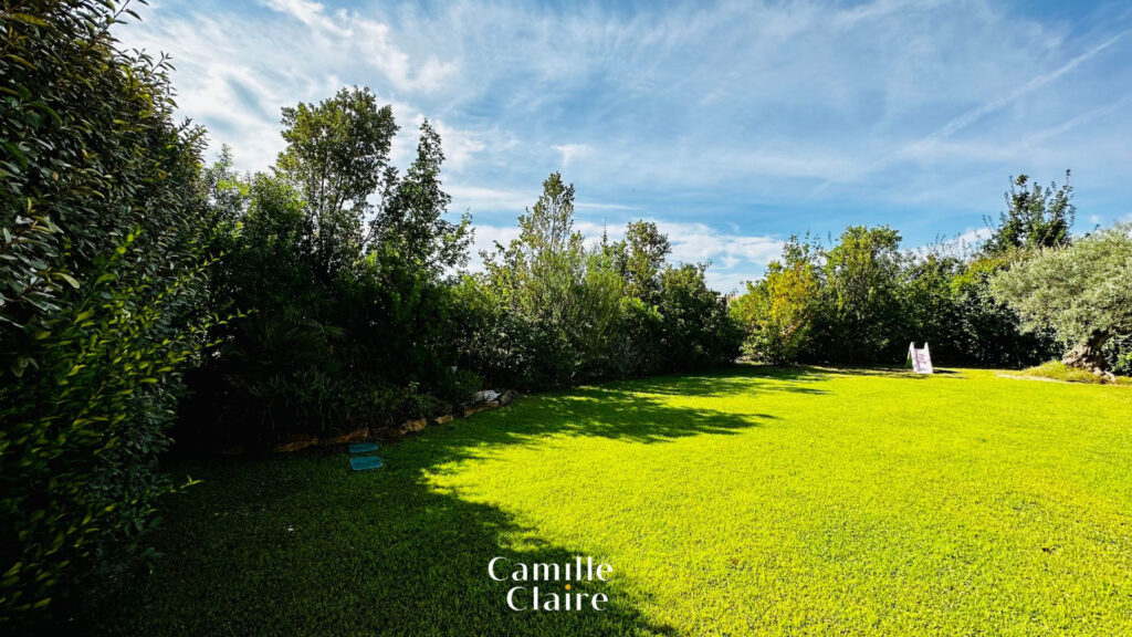 Villa contemporaine 3 chambres, terrain, piscine, environnem – 4 pièces – 3 chambres – NR  – 120 m²