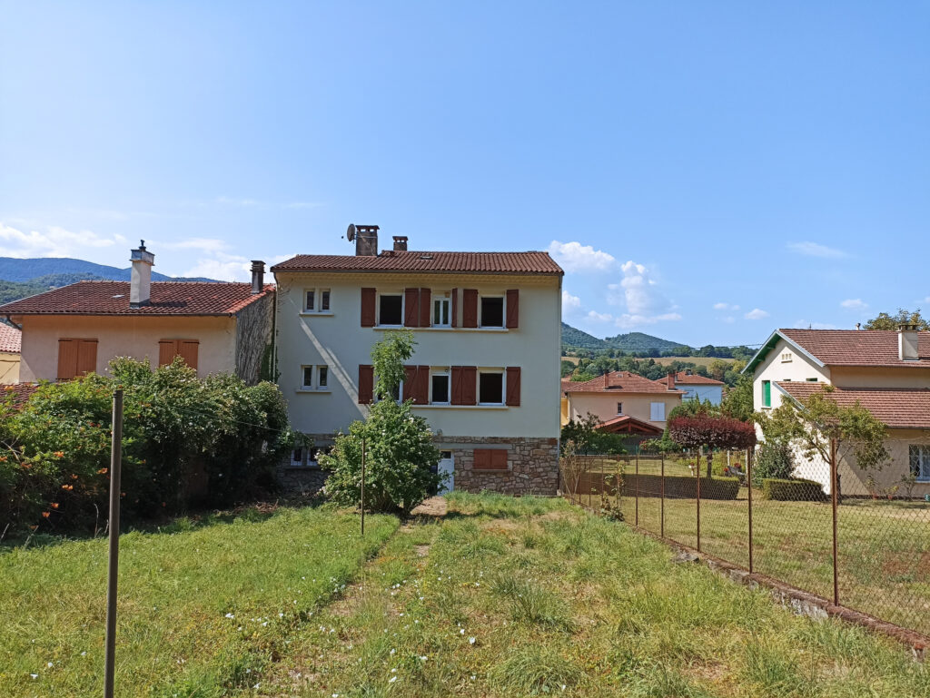 Maison 6 chambres dans quartier calme  – 7 pièces – 6 chambres – 2  – 225 m²