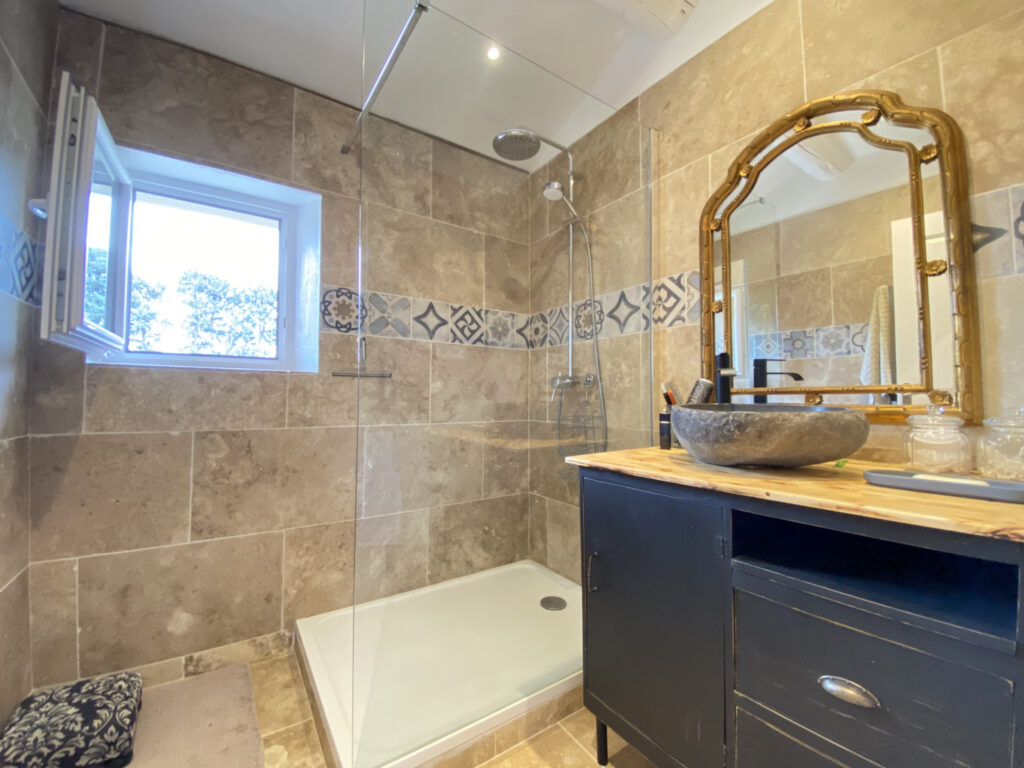 ‘MERVEILLE’ MAS D’EXCEPTION DE 260 m2 AVEC BASSIN PROVENCAL – 7 pièces – 4 chambres – NR  – 260 m²