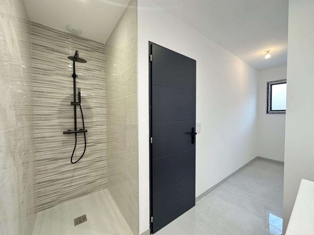 Perpignan Sud – Villa a étrenner Type 4 avec garage – 4 pièces – 3 chambres – NR  – 102.8 m²