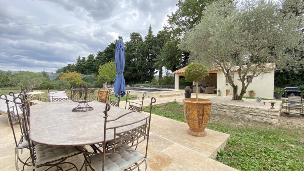 ‘MERVEILLE’ MAS D’EXCEPTION DE 260 m2 AVEC BASSIN PROVENCAL – 7 pièces – 4 chambres – NR  – 260 m²