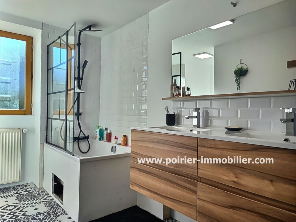 Maison individuelle Saint Paul en Chablais – 7 pièces – 3 chambres – 6  – 164 m²