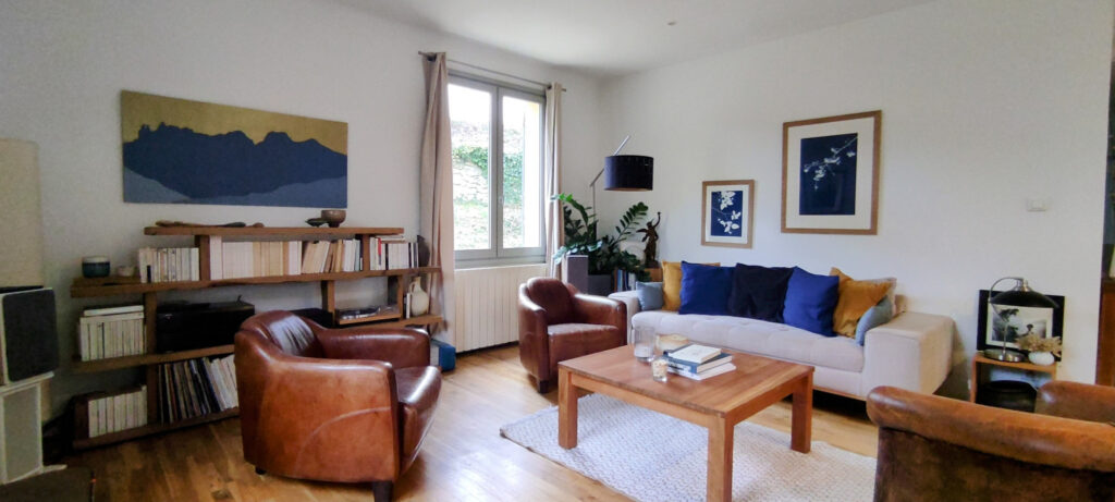 PROPRIÉTÉ ANSOUIS – 6 pièces – 4 chambres – 4  – 151.77 m²