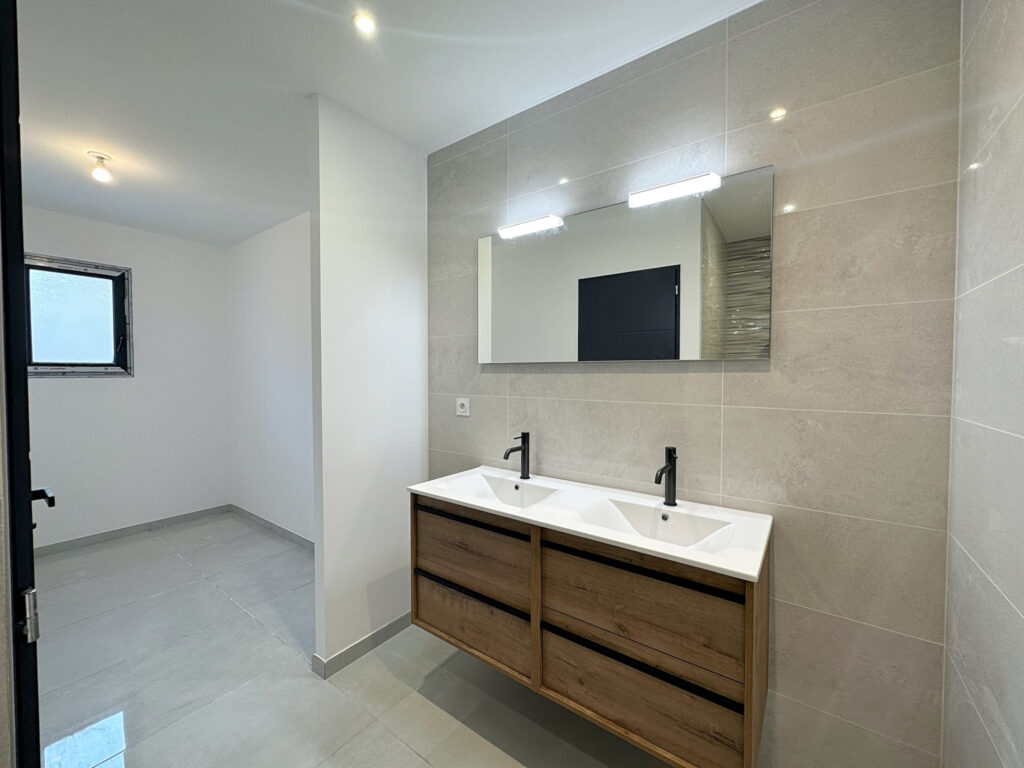 Perpignan Sud – Villa a étrenner Type 4 avec garage – 4 pièces – 3 chambres – NR  – 102.8 m²