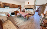 Maison Rustique de 1787, Spacieuse et Pleine de Caractère ! – 6 pièces – 4 chambres – 6  – 176 m²