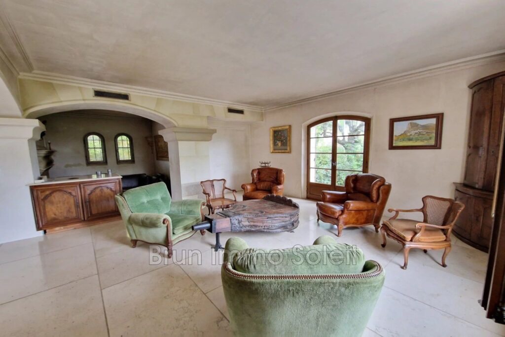 VUE MER   SAINT JEANNET  BRUN IMMO SOLEIL 7BD Kennedy cagnes   – 8 pièces – 4 chambres – 250.00 m²