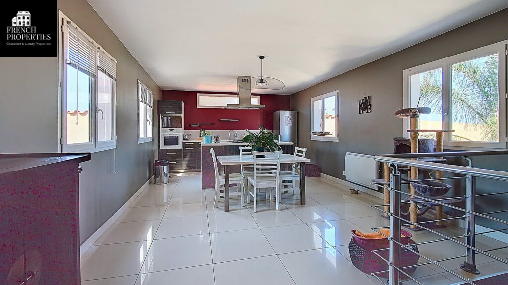 Maison de caractère – 7 pièces – 4 chambres – 4  – 209 m²