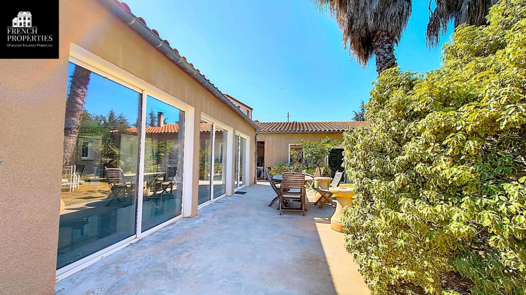 Maison de caractère – 7 pièces – 4 chambres – 4  – 209 m²