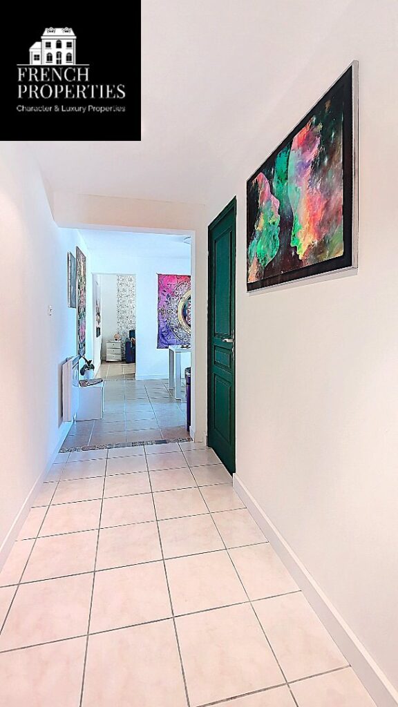 Maison de caractère – 7 pièces – 4 chambres – 4  – 209 m²